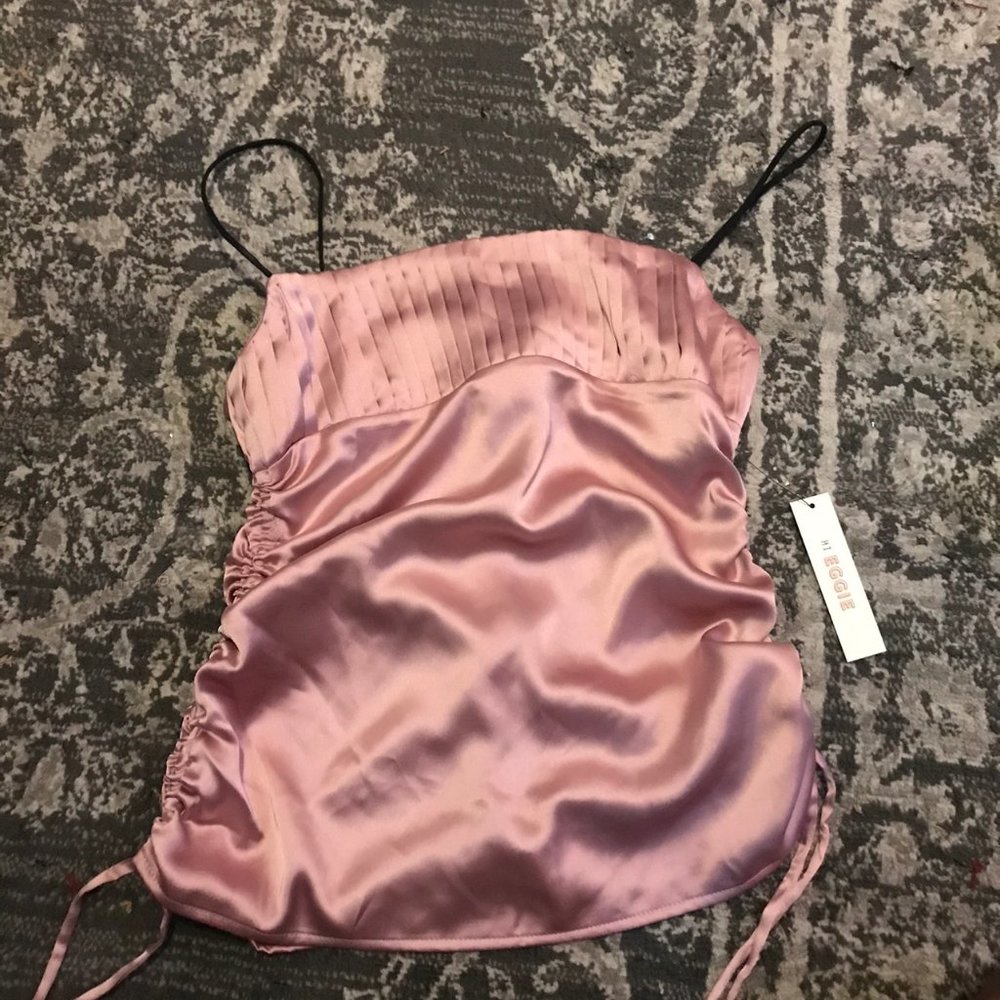 EGGIE SILKY NEVER WORN TOP